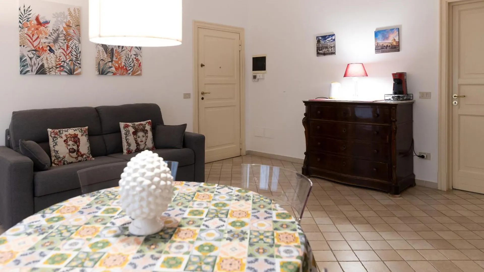 Apartament Dimora Artale In Cattedrale Palermo 0*,  Włochy